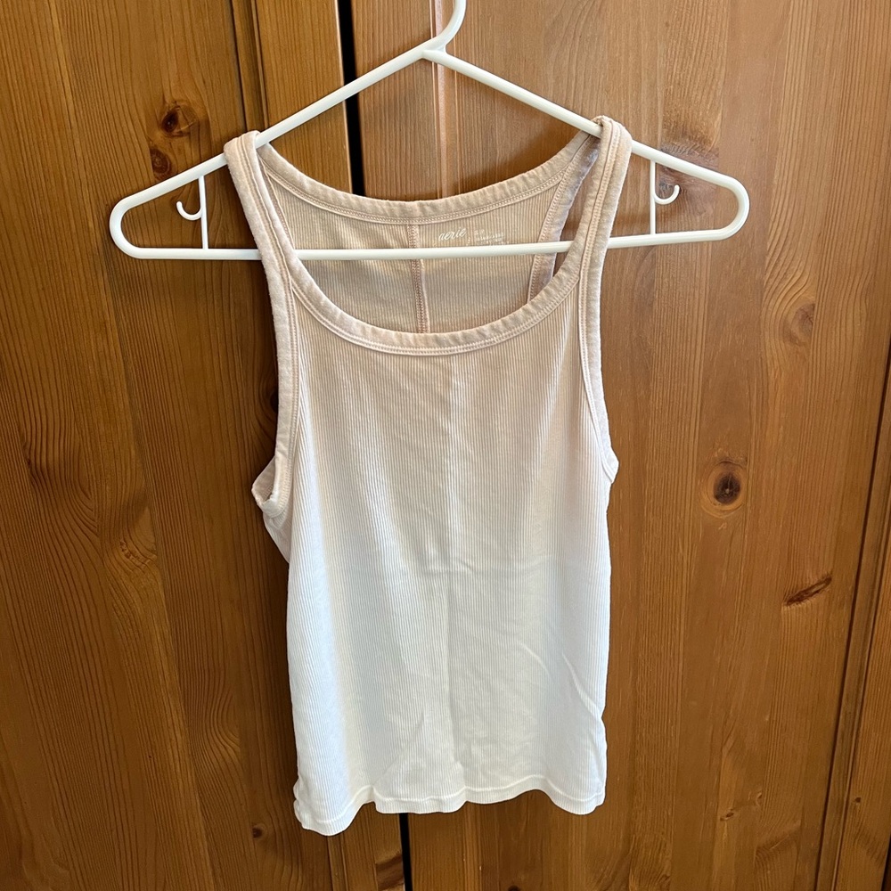 Aerie soft basic tank size Small